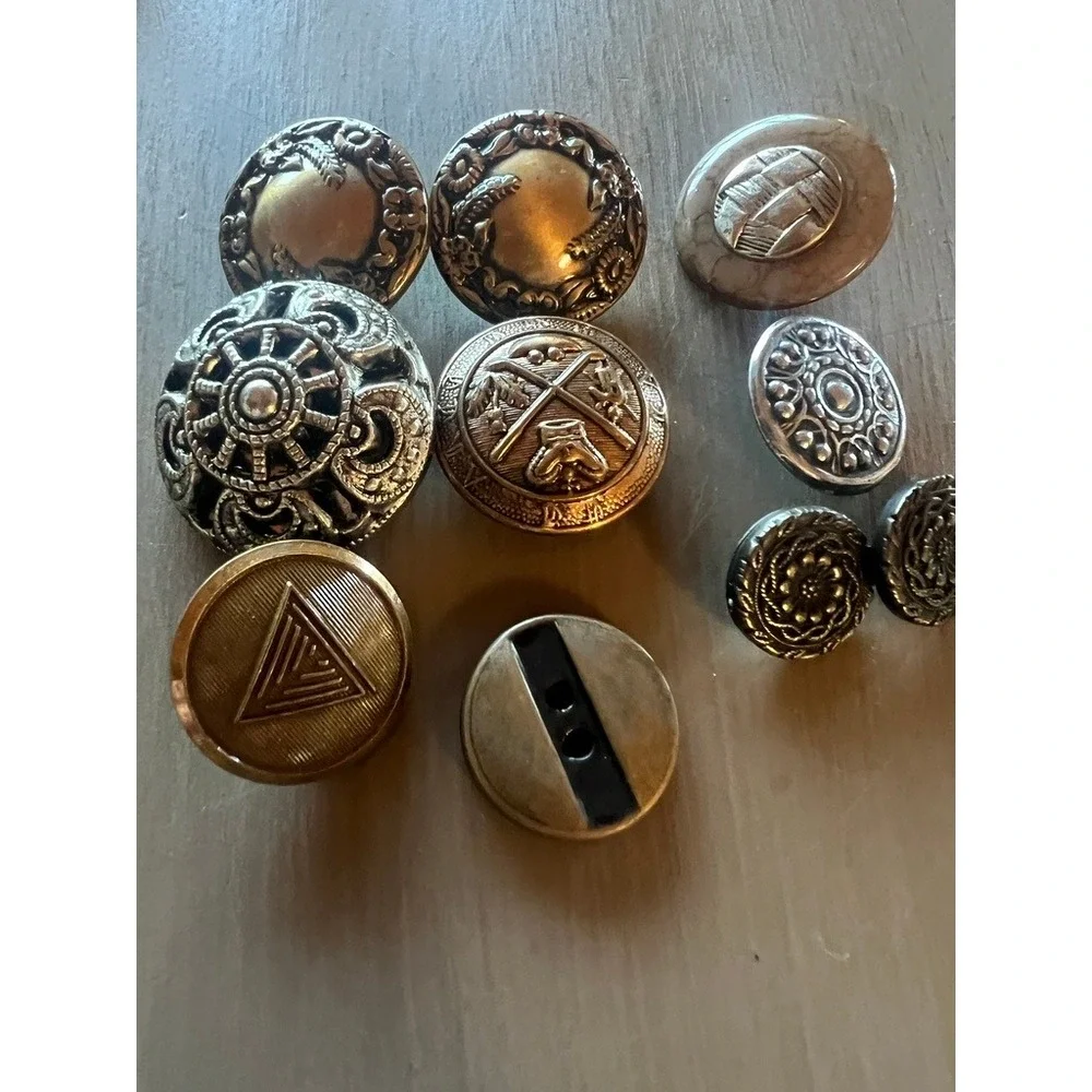 Vintage Button Lot 10pc Gold Silver Mixed Metal Art Deco Floral MCM AntiqueCrest